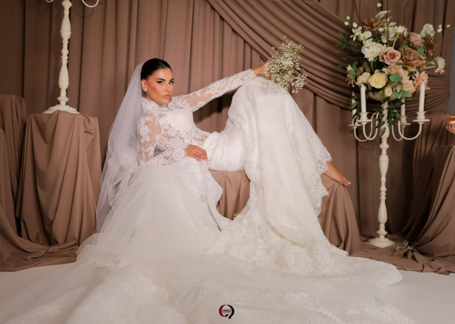 H A L O - 2 in 1 Lace Gown