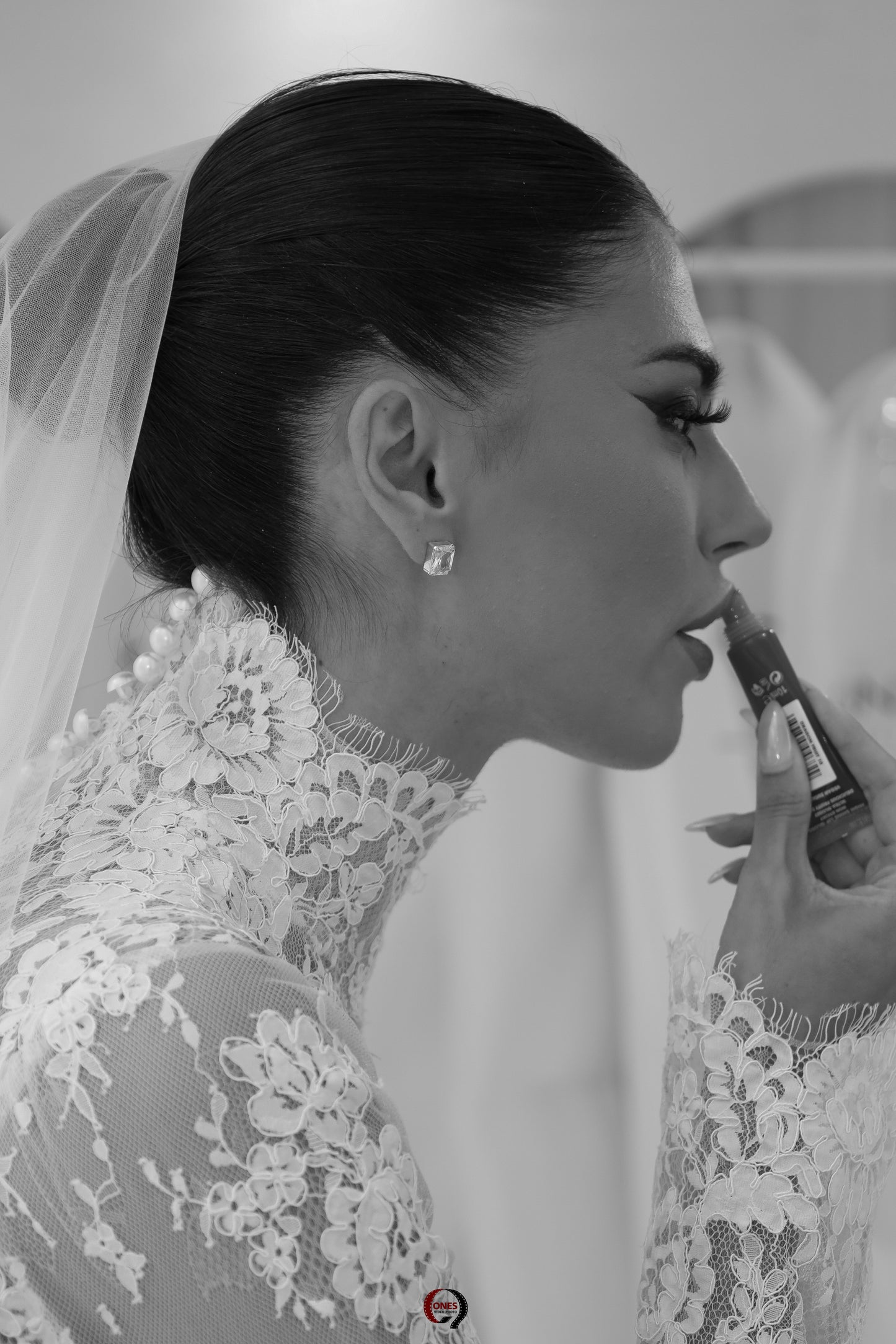 H A L O  - 2 in 1 Lace Gown