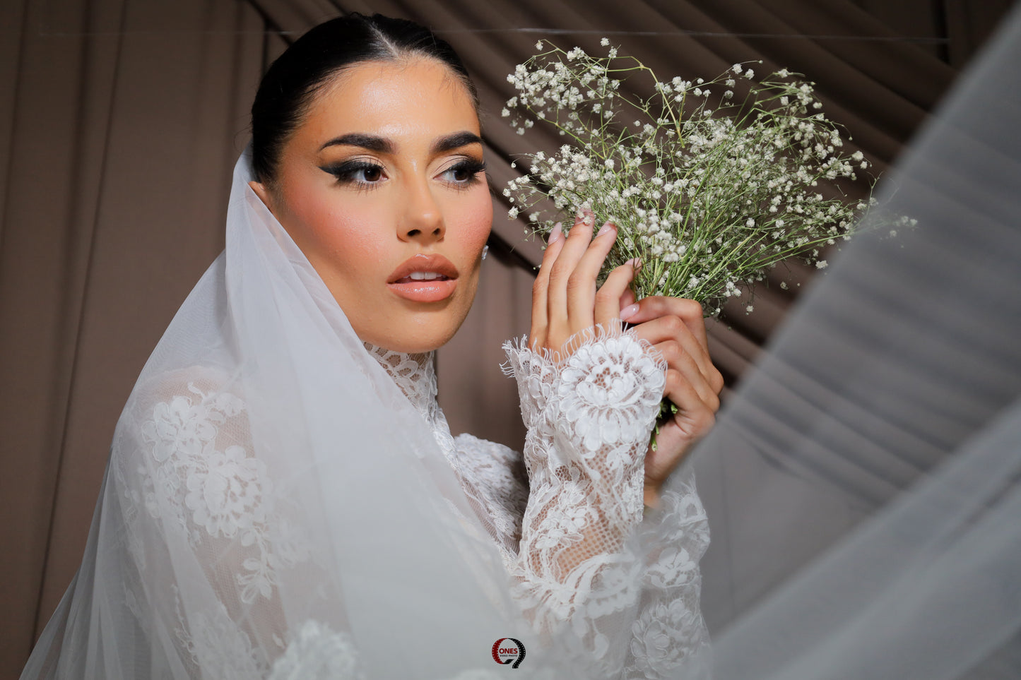 H A L O  - 2 in 1 Lace Gown